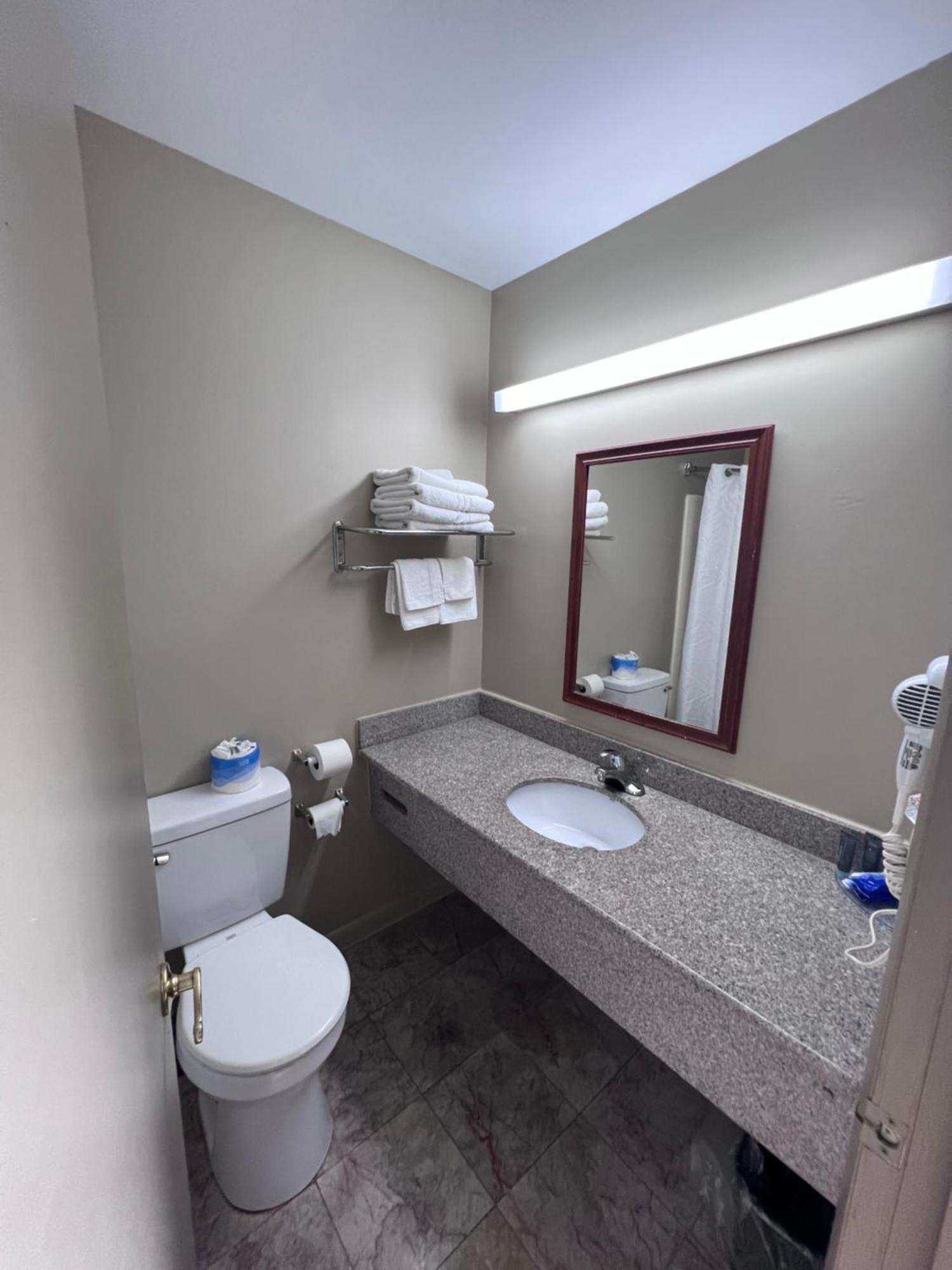 Rodeway Inn & Suites Hershey Εξωτερικό φωτογραφία